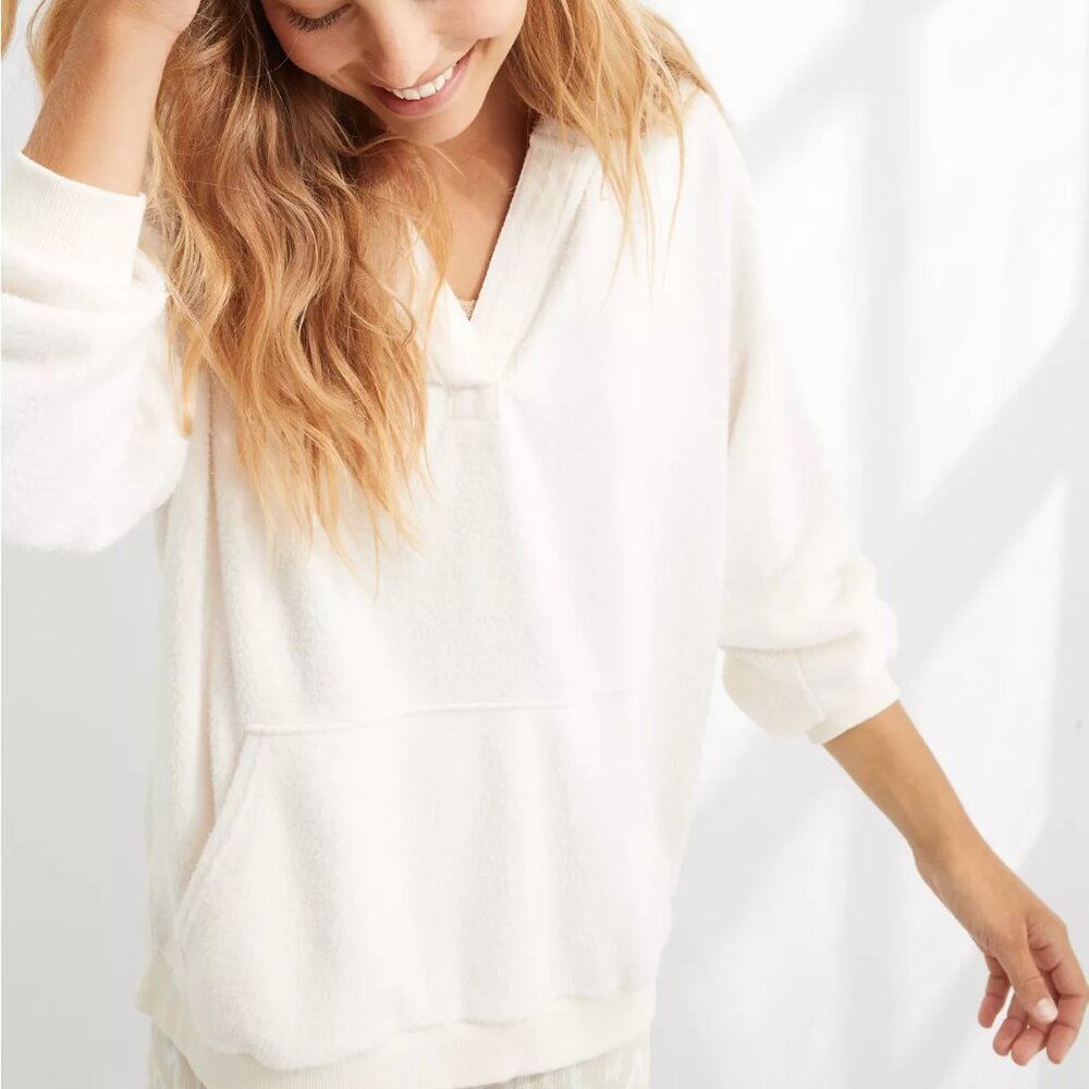 NWT: Aerie Snowed-In Fleece Hoodie Size Small